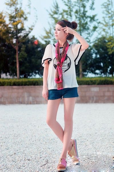 夏日清新气质配美丽