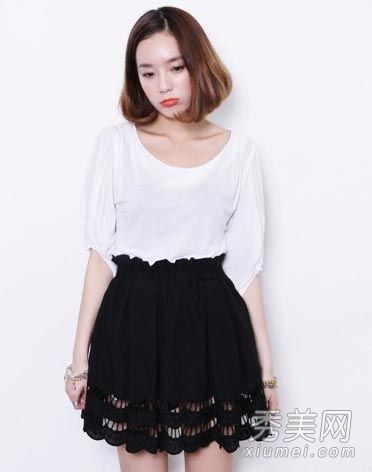 t恤+半身裙清新美丽，不怕30度高温天