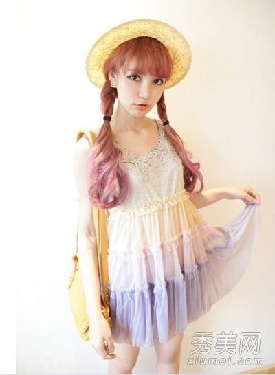 韩版拼色连衣裙展现青春活力
