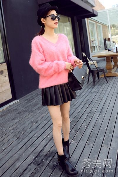 短裙或长裤的毛衣既甜美又时尚。