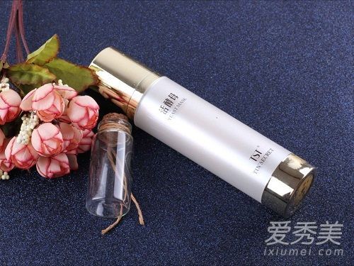夏天你用什么护肤品来滋润干燥的皮肤