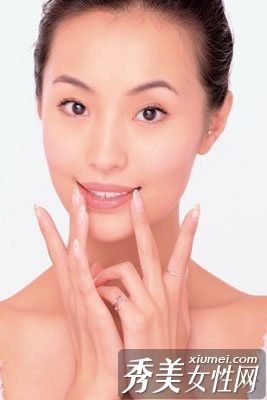 秋冬季干燥天气下美容护唇的方法