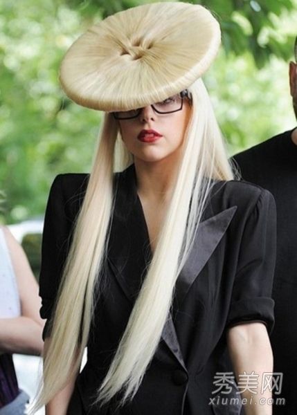 Lady Gaga的十大品味发型让人打破眼镜