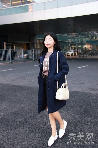 长裙带裙装街头欧式散步