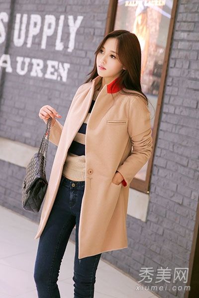 驼色外套优雅、多才多艺,今年秋天必须穿。