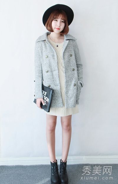 韩版羊毛大衣与女士气质相匹配。