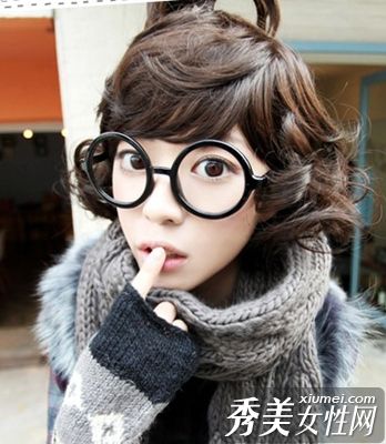 可爱的洋娃娃头发成功成为韩国戏剧女演员