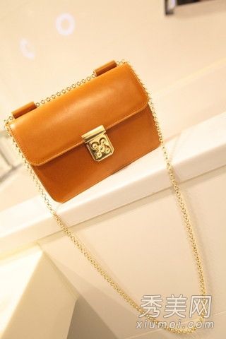 十个美国包抢占简单复古英式风格