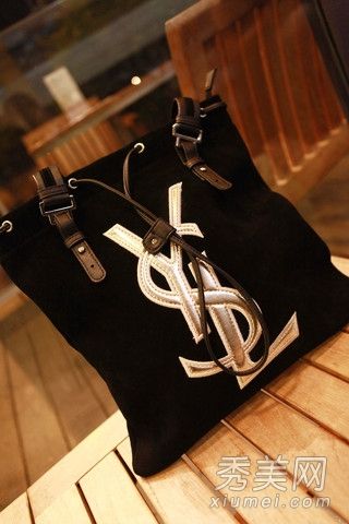 你可以选择2012淘宝热卖包的款式。