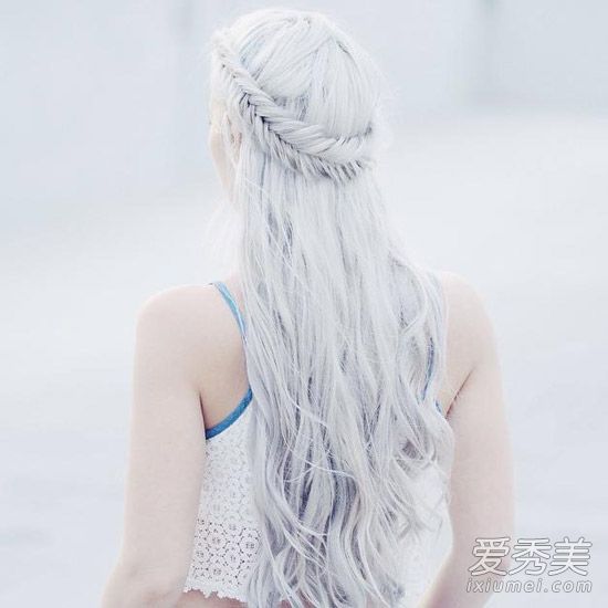 冬天如何系你的长发?试试公主的头。