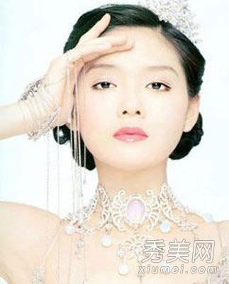 范冰冰的大S女演员的失败发型很可怕。