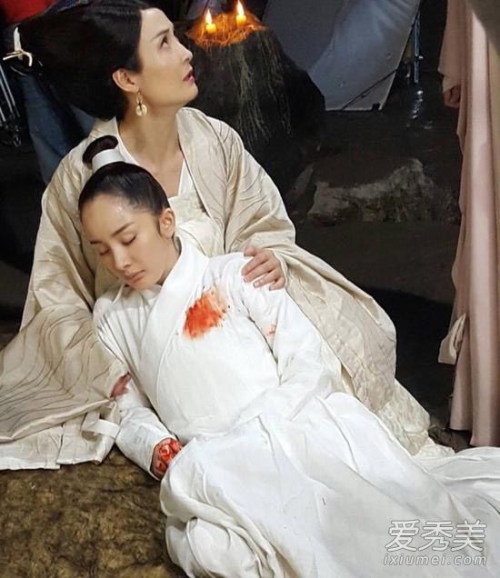 如果杨幂的发际线与天空相反,看起来是秃头呢?