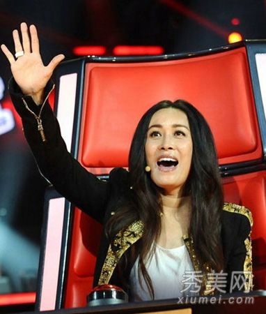 “中国好声音”那英紫色染发引领时尚