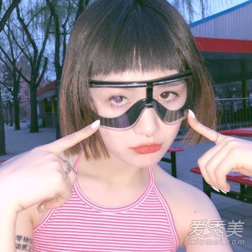 丑陋崇拜是今年夏天的正确开放方式吗?我太害怕了,不敢把头发剪短。