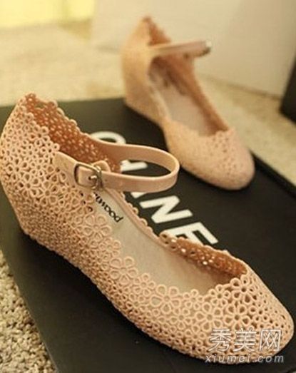 复古宫廷风格鞋子夏季必备心计单品