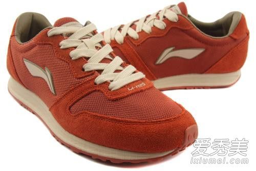 安踏和李宁，哪一个会持续很久？