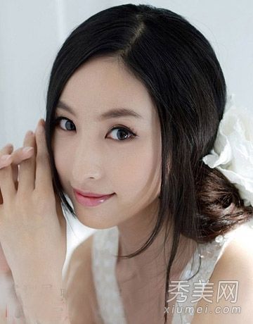 2014可爱女孩发型设计直发清新最时尚