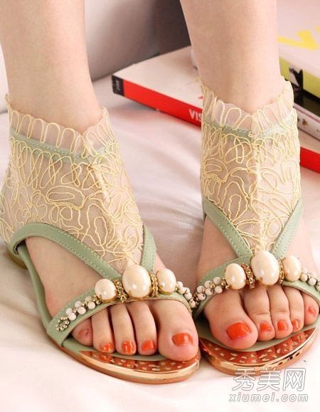 推荐爆款漂亮鞋子,让你把握夏季时尚