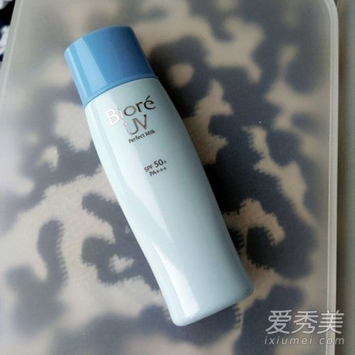 柔软防晒霜和乳霜的区别