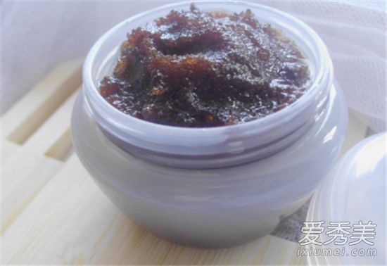 磨砂霜和去角质霜的区别哪个更好,磨砂霜还是去角质霜