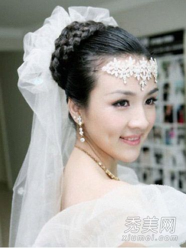 浪漫六月结婚季节完美头饰推荐