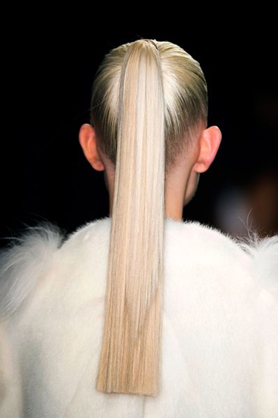 充满活力的马尾装订法诠释了DIY告别乡村风格