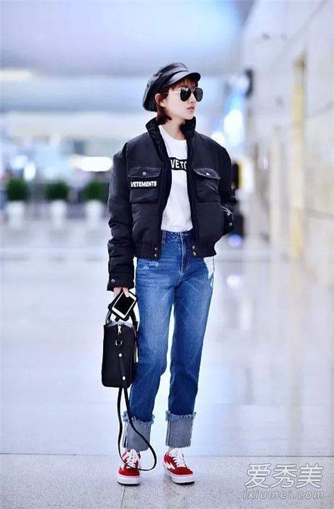 这些裤子今年春天很流行，如果不开始，就会迟到。