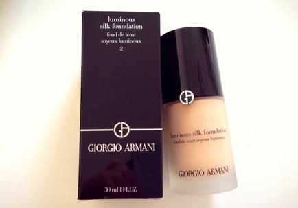 高级美容专家强烈推荐的具有良好遮瑕效果的5大粉底解决方案