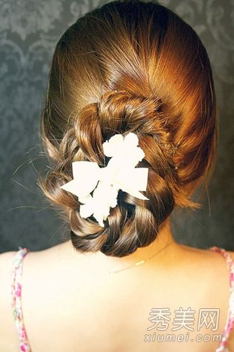 百搭女士发型定型美发教程很容易学