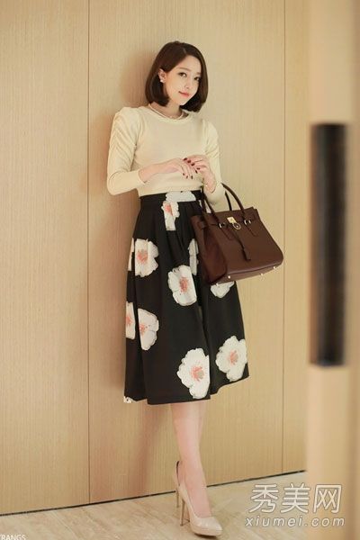 长裙毛衣甜美、温暖、紧身