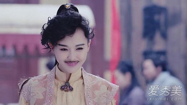 辉煌的唐嫣·刘海到底是什么?所有演员都被造型师淘汰了。