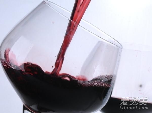 如何自制红酒面膜?红酒面膜的功效和作用