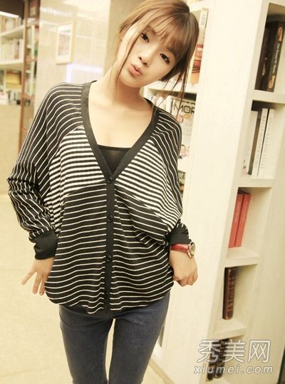 韩版秋装有点新鲜，与街头流行相匹配。