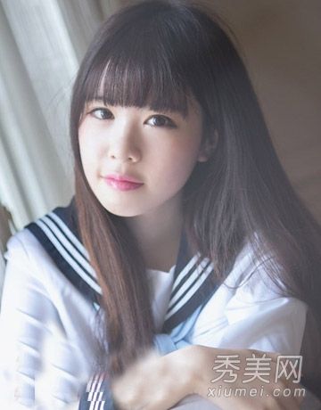 圆脸适合什么样的发型?清新直发、妆容、气质与美丽