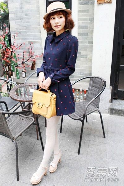 秋装展现温柔清新的淑女风范