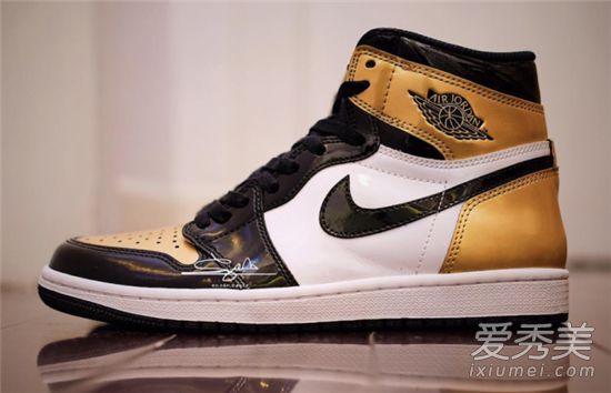 AJ1黑金脚趾怎么样