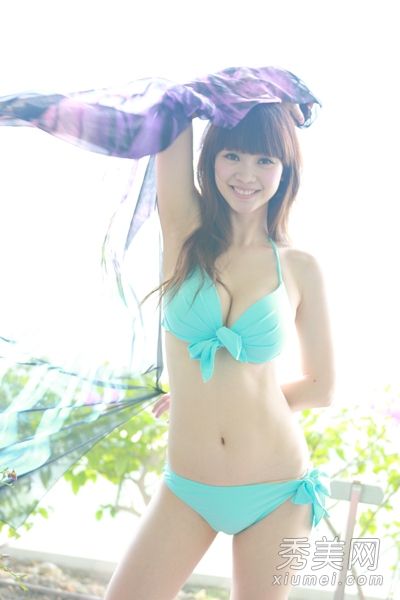 阿达比基尼秀突破规模，大秀，突出双峰