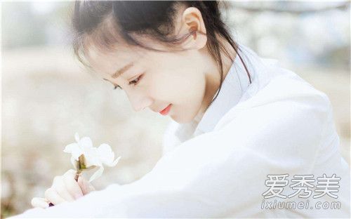 卸妆后最丑的女明星(照片)