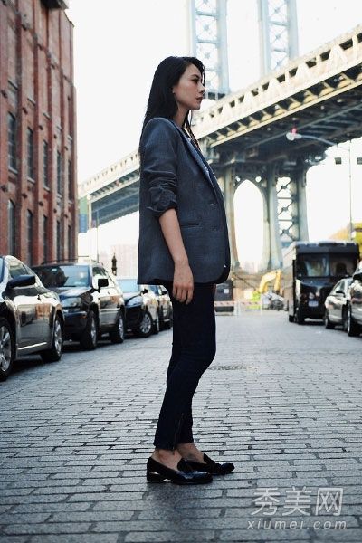 向高媛媛学习穿小套装，要聪明有气质。