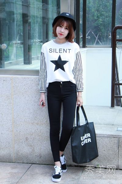 长袖夹克+紧身裤+运动鞋秋季休闲搭配