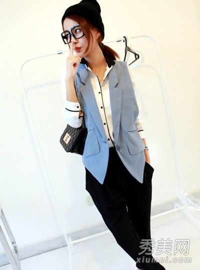 初秋时，马甲潮流与街道相匹配，展现时尚风格。