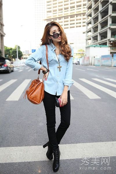 带图片的牛仔衬衫，教你穿时尚帅气的衣服。