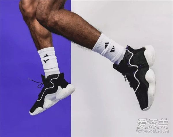 阿迪达斯原厂销售价格