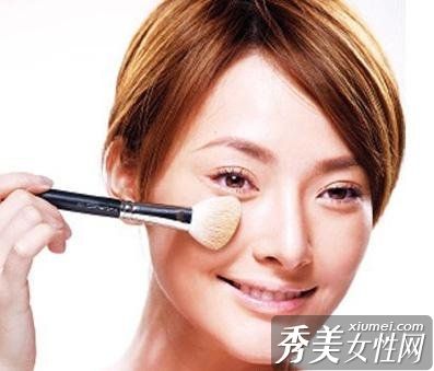 消除雀斑和清洁皮肤。你应得的。