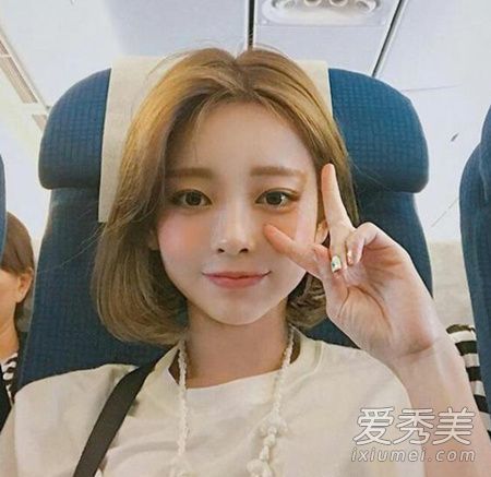 短发和丑陋的土壤?你在5点钟到达吗?
