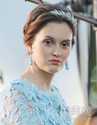 蕾丝领袖莱顿·梅斯特的千变万化发型秀