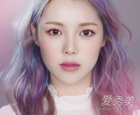 2018年流行什么颜色的头发?什么颜色的头发更暗?什么颜色的头发能使肤色变亮?
