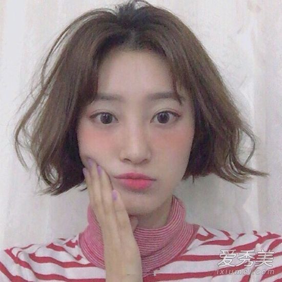 什么样的短发是流行和美丽的?13看起来像春天的剪影