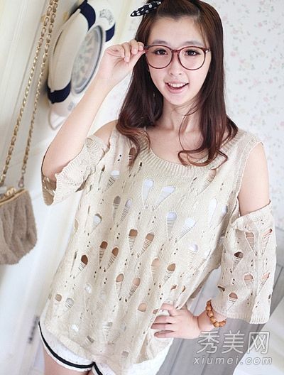 时尚专业人士在初秋打造邻家女性的灵动感觉