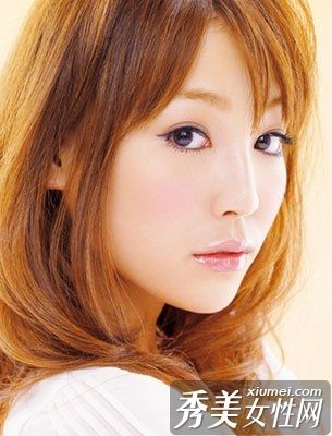 浪漫新年透明粉色化妆至今